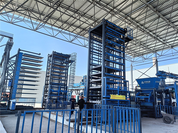 连接世界，效率无界，三联机械砖机解决方案